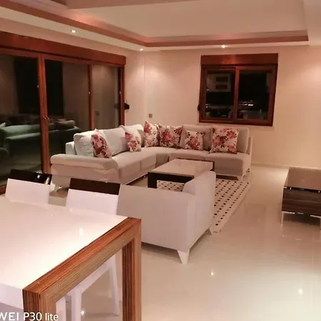 Super Luxury Modern With Infinity View- Golf Park 3